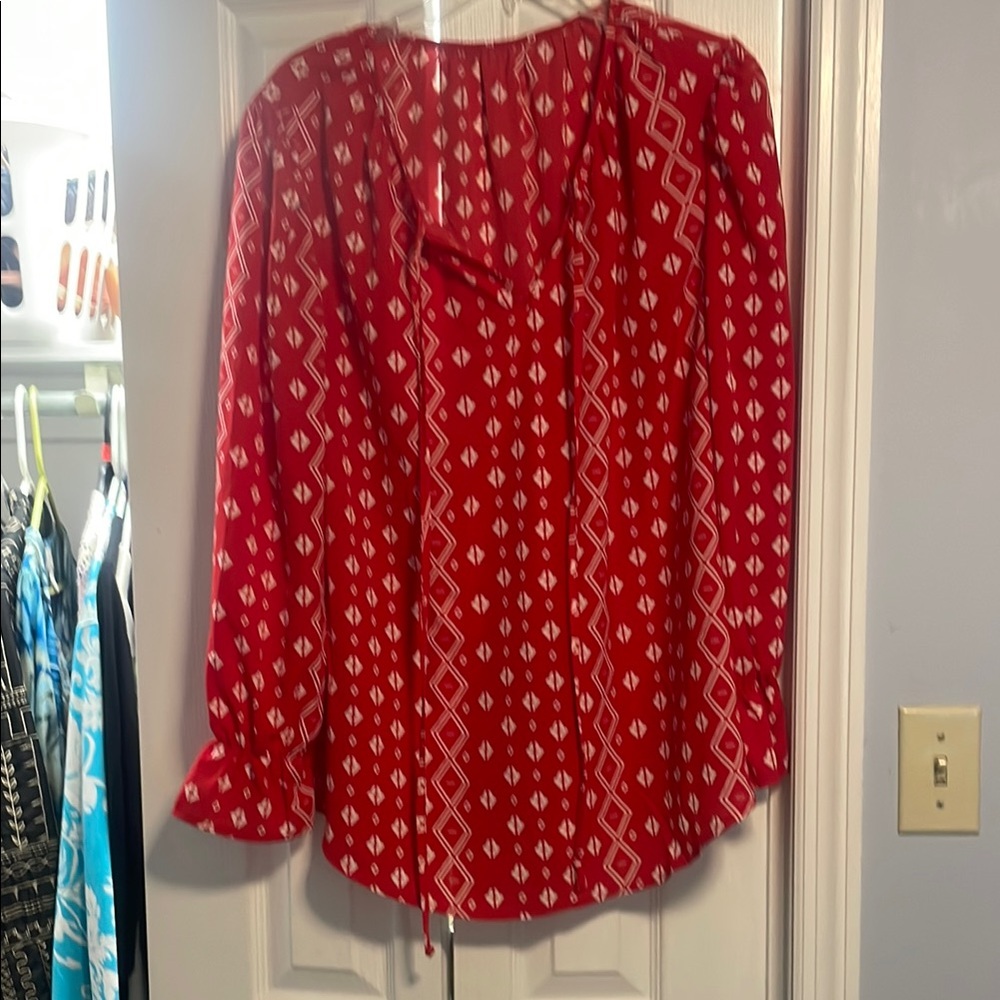 NWOT Red Geometric Print Women's Top size 1x